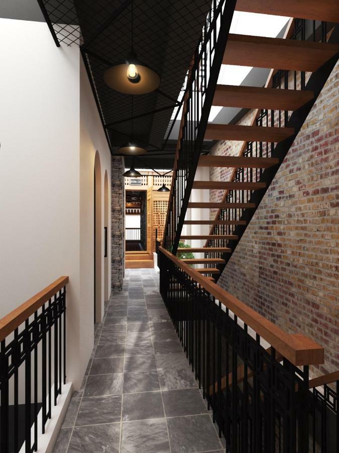 Ethnic House Lounge Bar & Hostel Донґван Екстер'єр фото